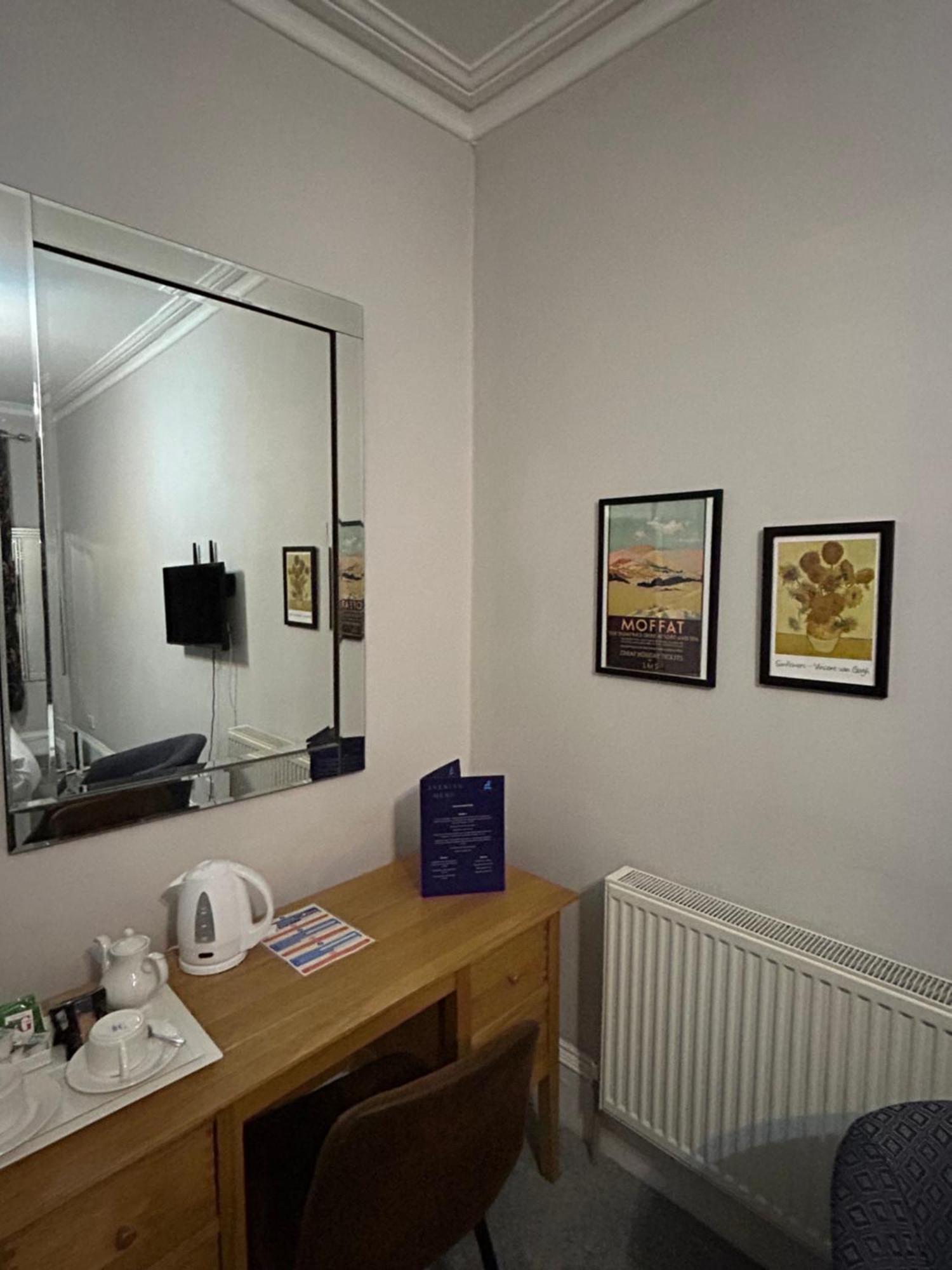 Annandale Arms Hotel Moffat Bagian luar foto